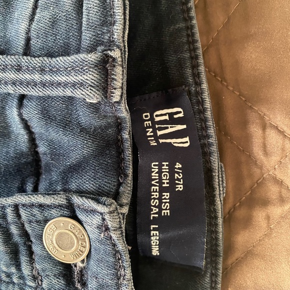 GAP Women’s High Rise Legging Jeans - Picture 2 of 4